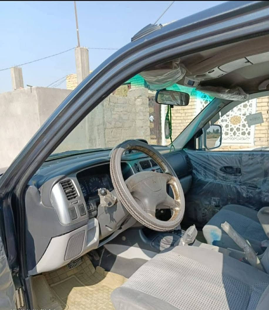 السلام عليكم

متسيبوشي ناتيفيا 2007 مكينه 3000 6
مكينه جديده ومجفتها اصلي بدون كص
كير جديد شاده قبل شهر
تبريد منظومه جديده قبل يومين مكملها  
دوشمه جديده 
تخم تاير جديد مكانها كوت بيع او مراوس

***********
