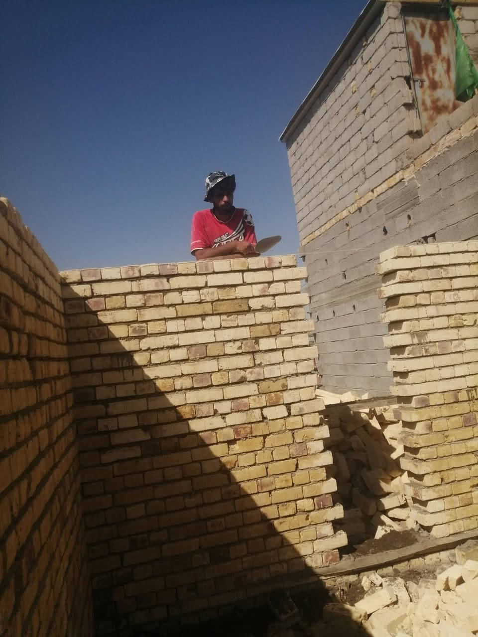 سلام عليكم
عندي كادر خلفات بناء شغل هندسي ونشتغل عكاده
و ترميم وتنضيف وعمال تفليش
وتطبيك شتايكر وتزفيت وماستك
شغل ع الشرط يرضي الله وعباده
***********
عملنا داخل السماوه
