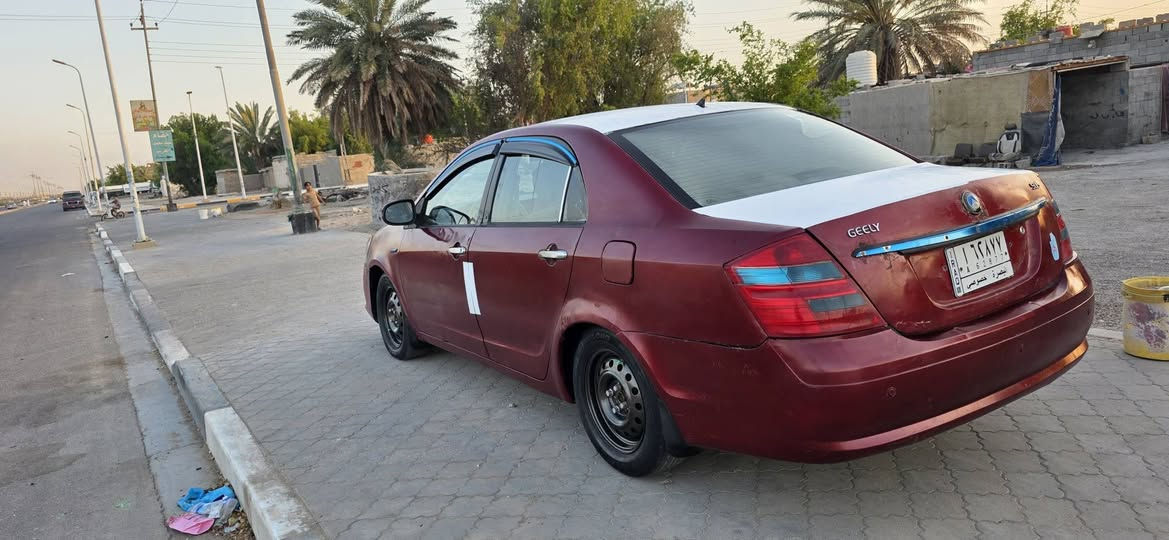 السلام عليكم جيلي موبل 12 رقم بصره تحويل السنويه ال27  مكينه وكير وحداديه وتبريد  السياره جاهزه تخم تاير مابيه ضربه   السعر 28: البصره الزبير *********** الشراي يتصل
