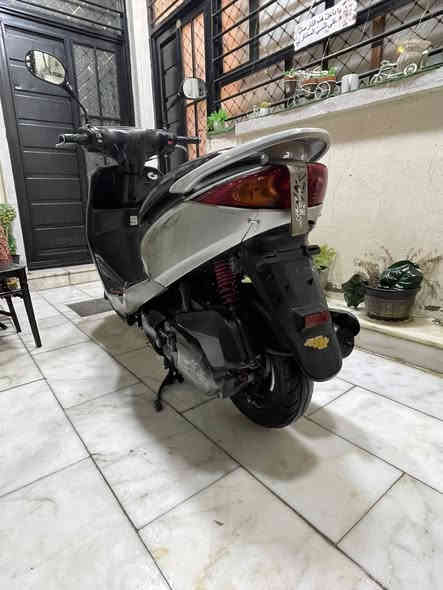 السلام عليكم للبيع بريز منشى { ياباني } الدراجه حلوه ونضيفه كهربايات كلها شغاله تايرات جدد الكفرات كلها ختم واحد شلعه ومعدل كلش حلوه نكره سلف بكل وكت جيب فيتر وتعال افحص السعر {600} وبيها مجال قليل ( بغداد الكريعات )***********
