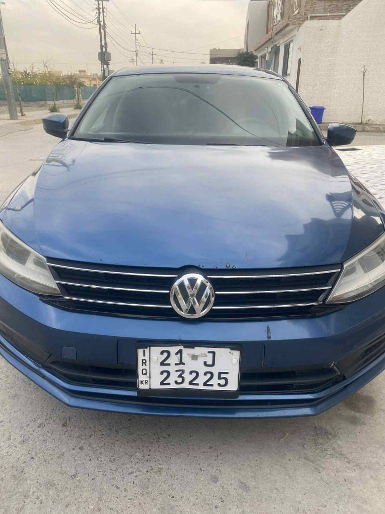 جیتە مۆدیل 2017 
3پارچەو شانی لای سەیاقی 1بستی بۆیاغە 
تەبرید ساردو گەرم بەشەرت 
سەیارەکە ڕەقەمە بەناوکردنیشی بەشەرتە 
سەنەویەکەشی تا 2029بەسەر ناچی 
نرغی 103گەڵاو مەجال 
0751 152 1435 رانية, السليمانية
