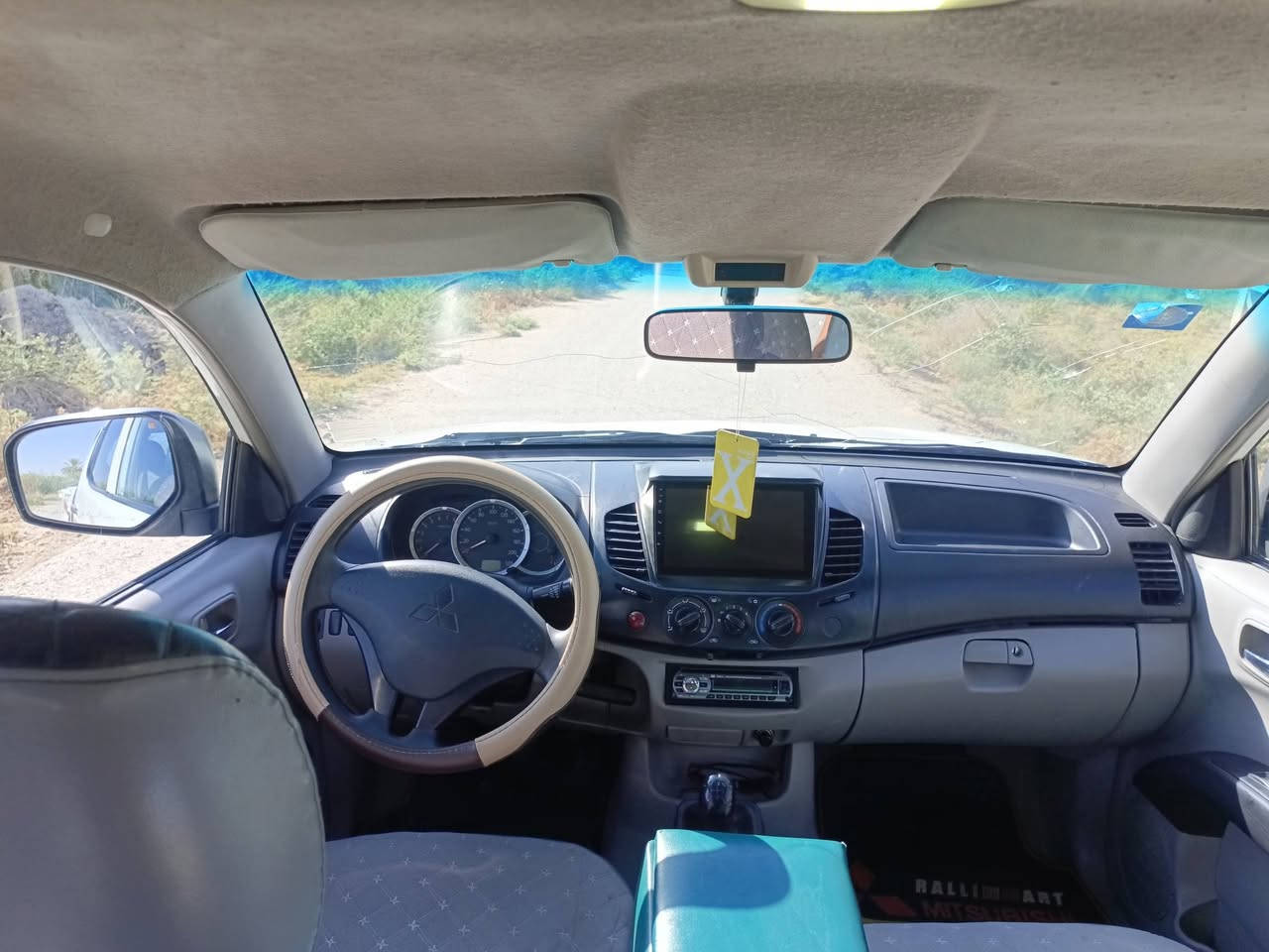 سلام عليكم للبيع مسيبوشي محسن بغداد موديل ٢٠١١ مكفوله من الصبغ والضربه والتبديل تبريد تدفئه كله شغاله حداديه جديده مكينه كفاله ما مفتوحه السعر 135مكان السياره ديالى تقاطع الوجهيه الاستفسار عل رقم ***********
