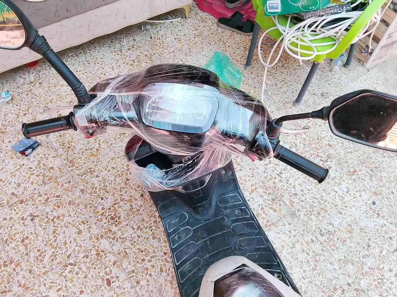 السلام عليكم دراجه بطه للبيع دبل سكليتر دراجه حلوه او نضيفه ...  اشايرهورن سلف  قفل جنطه قفل سكان  لايت امامي.. عداد بانزين   مكينه شلعه او معدل   تاخذه تترحملي  تجي او تشوف ابعينك.. المكان النجف...كوفه يم فلكت شي رستان  الستفسار الرقم ***********او تتواصل وياي على الفيس..  السعر 275او بيها مجال او شوف فيديو دراجه نضيفه كلش  الي امصوره تجي جيب مصلح وياك او افحص...  او بلـ خدمه 🌹🌹 دراجه على وضع البلادي
