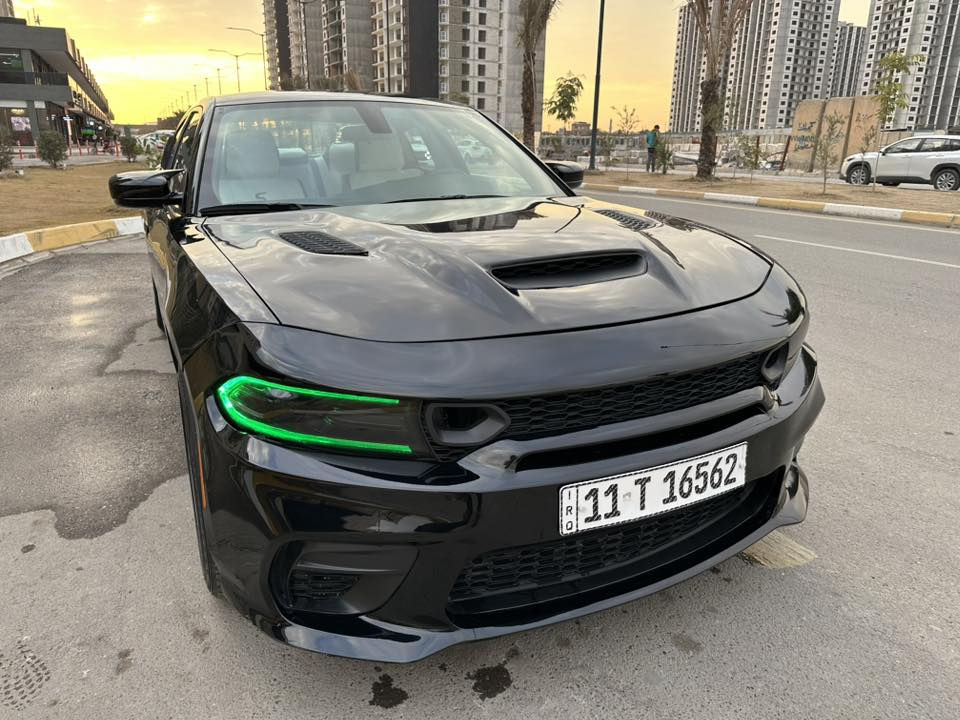 بسم الله الرحمن الرحيم
دوج جارجر 2018 بيها صبغ 4 قطع ماشيه 100 مايل
محرك جيد جدا
كير جيدا جدا
صدرً جديد اليوم بدلته 
تخم تايرً جديد اليوم بدلتهن
رقم بغداد تحويل ثاني يوم  
العنوان بغداد حي جهاد
19500$
***********
