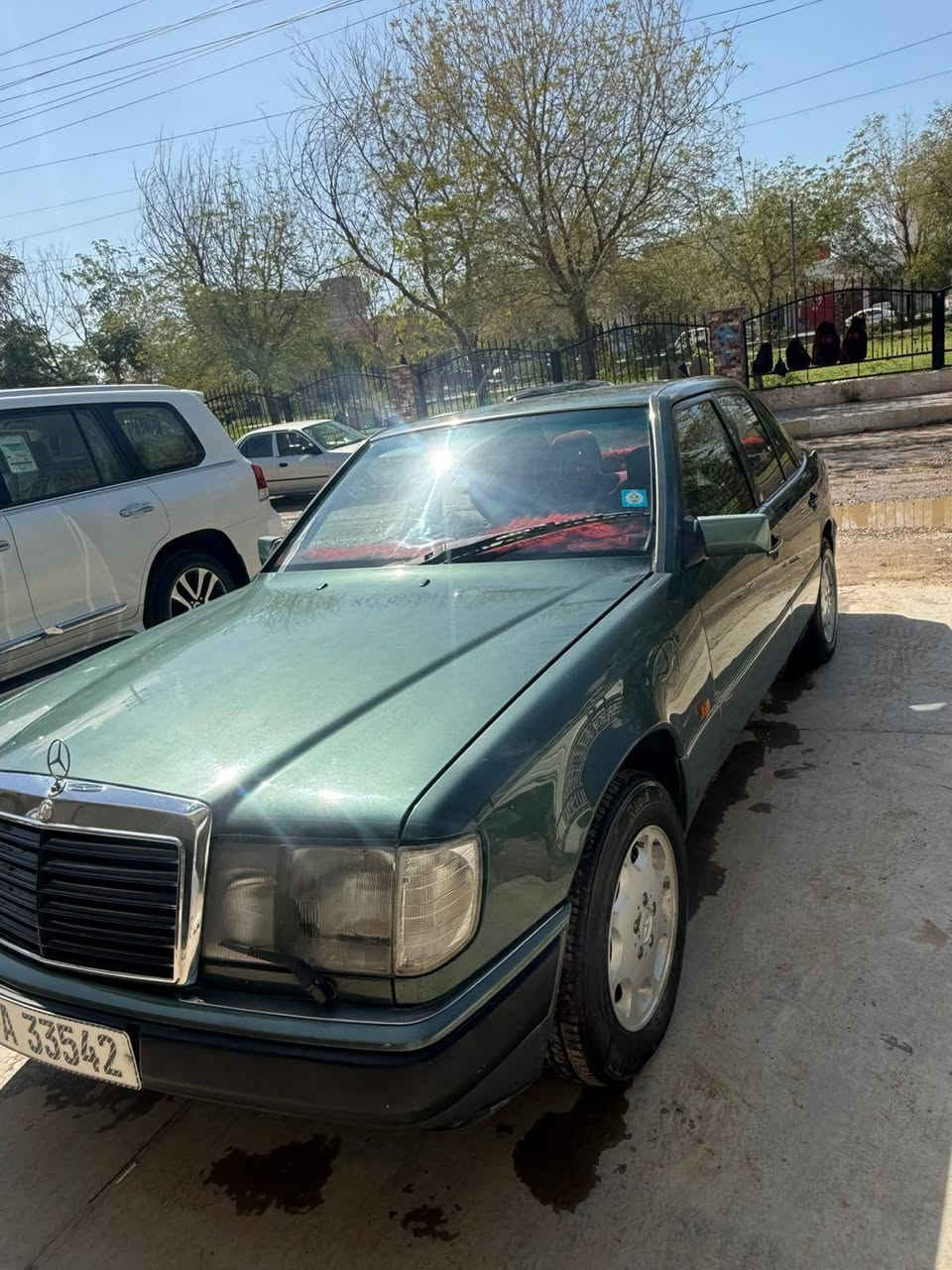 مارسيدس للبيع مكلف بل نشر رقم صاحبه***********
