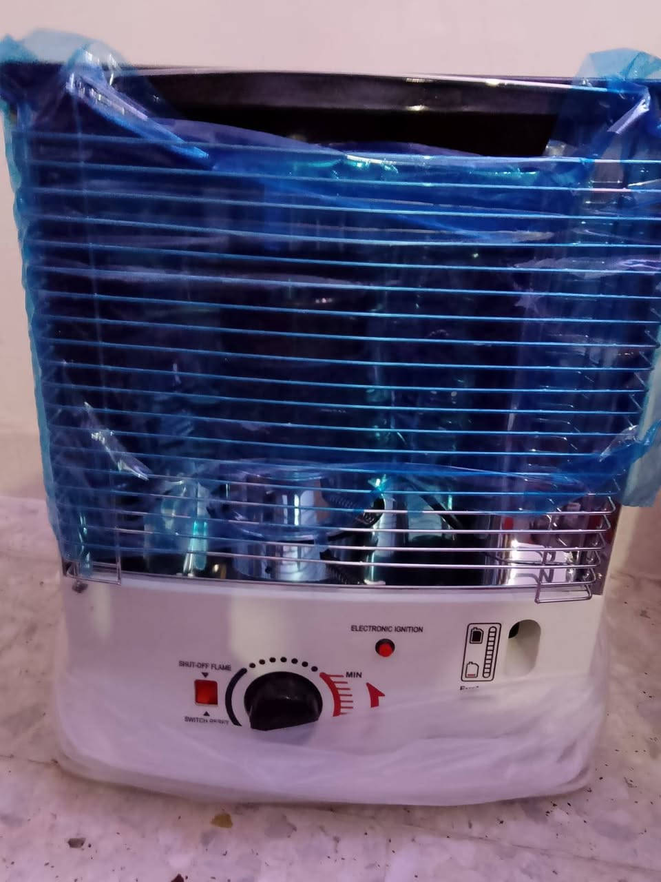 سلام عليكم صوبه أخذته قبل شهر شغلته سبوعين فقط وبعده كامت من اطفيه تطلع غاز اشتريته 125الي تفيده بلخدمه بعده جديده بيش تفيدك مكاني رئاسة العبيدي 
هاتف ***********
