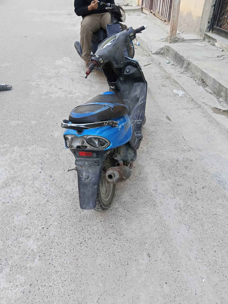 السلام عليكم
للبيع

ماكس قجمه 120

كوم حديد 

شغاله بس بيها نقوصات

الدراجه مجفته جديد

الدراجه تاخذها كوم حديد
المكان حي التراث مال بياع
الاستفسار خاص


**إذا كنت صاحب هذا الإعلان وتريد حذفه لأي سبب، رجاءا أرسل رسالة إلى الدعم الفني**