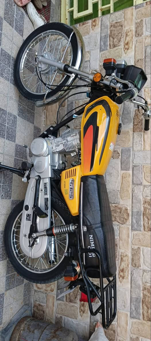 السلام عليكم دراجة ناما موديل2025 اسكنر دراجة نضافة فول%١٠٠ دراجة مكفولة من الشخط جيب فيتر وياك وافحص كهربائيات شغالة لايت عالي ناصي بك لايت دشبول كله شغال 
السعر:600وبيهه مجال قليل 
الرقم:***********
مكان كربلاء الحر قرب نوارس
