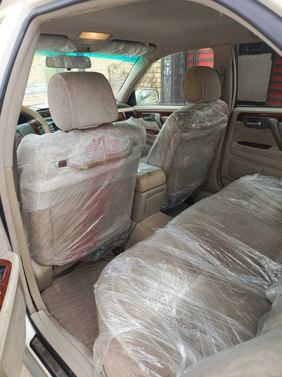 دوات ملكه فول 4 دكم ماعده لفتحه رقم وسنويه عاج  رقم بصرة ***********
