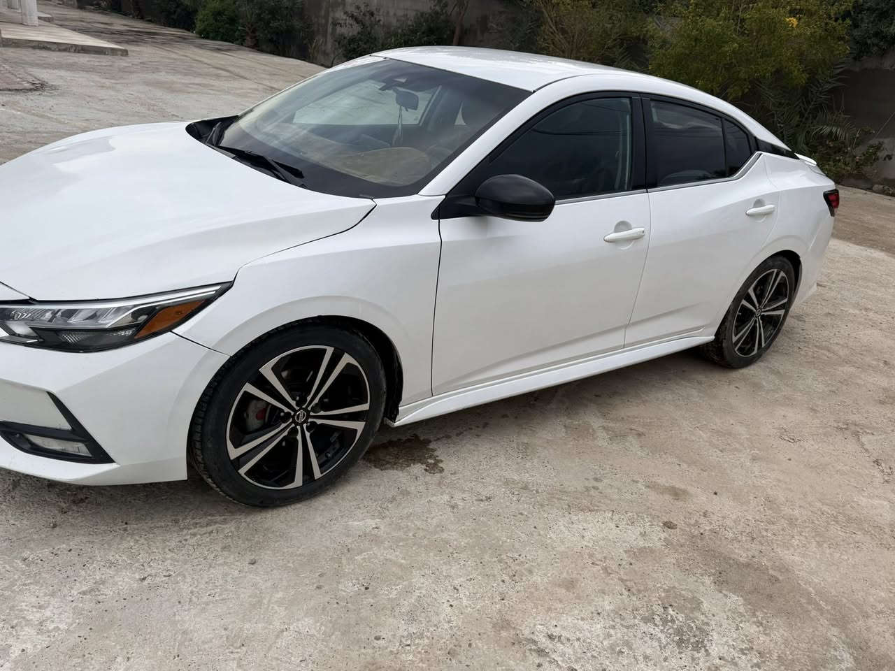 إسلام عليكم سنتره مديل 20موصفات SR السياره فول ماعده فتحه نضيفه السياره بيه چاملق وبنيد وشويه عابر عل باب السايق 
وكير ومحرك شرط السياره نضيفه السعر 128وبيه مجال بسيط
الاستفساره من هاذ الرقم 

‭0782 916 3259‬
