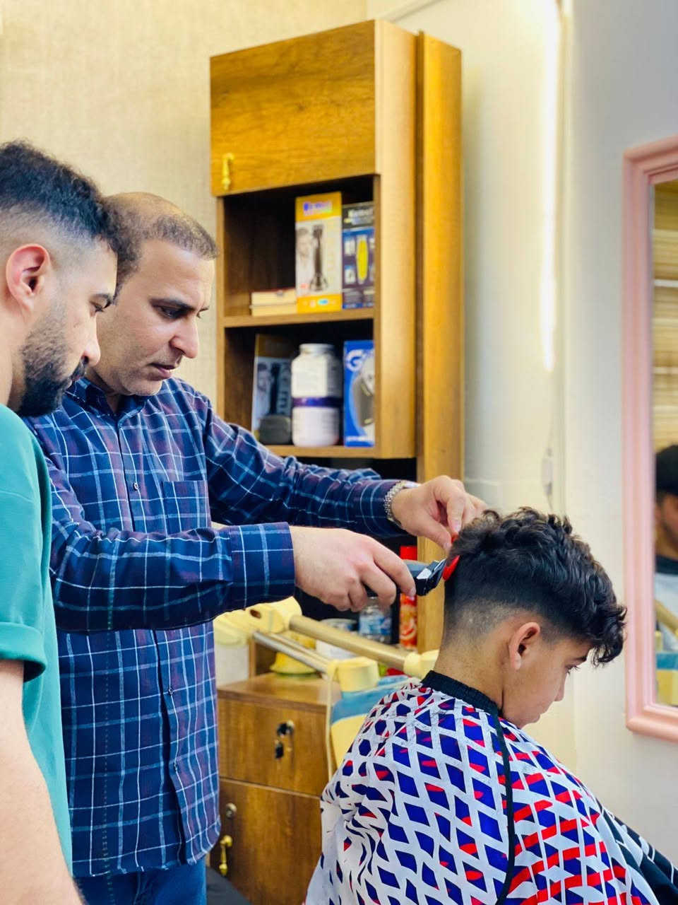 تعليم الحلاقه معهد النجاح.. بغداد الجديده تفاصيل الدوره *********** وات ساب.
