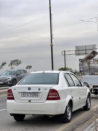 Ck2013للبيع سياره باسمي ماشيه 143حقيق كاربون بانزين موجود نضافة فووووو...