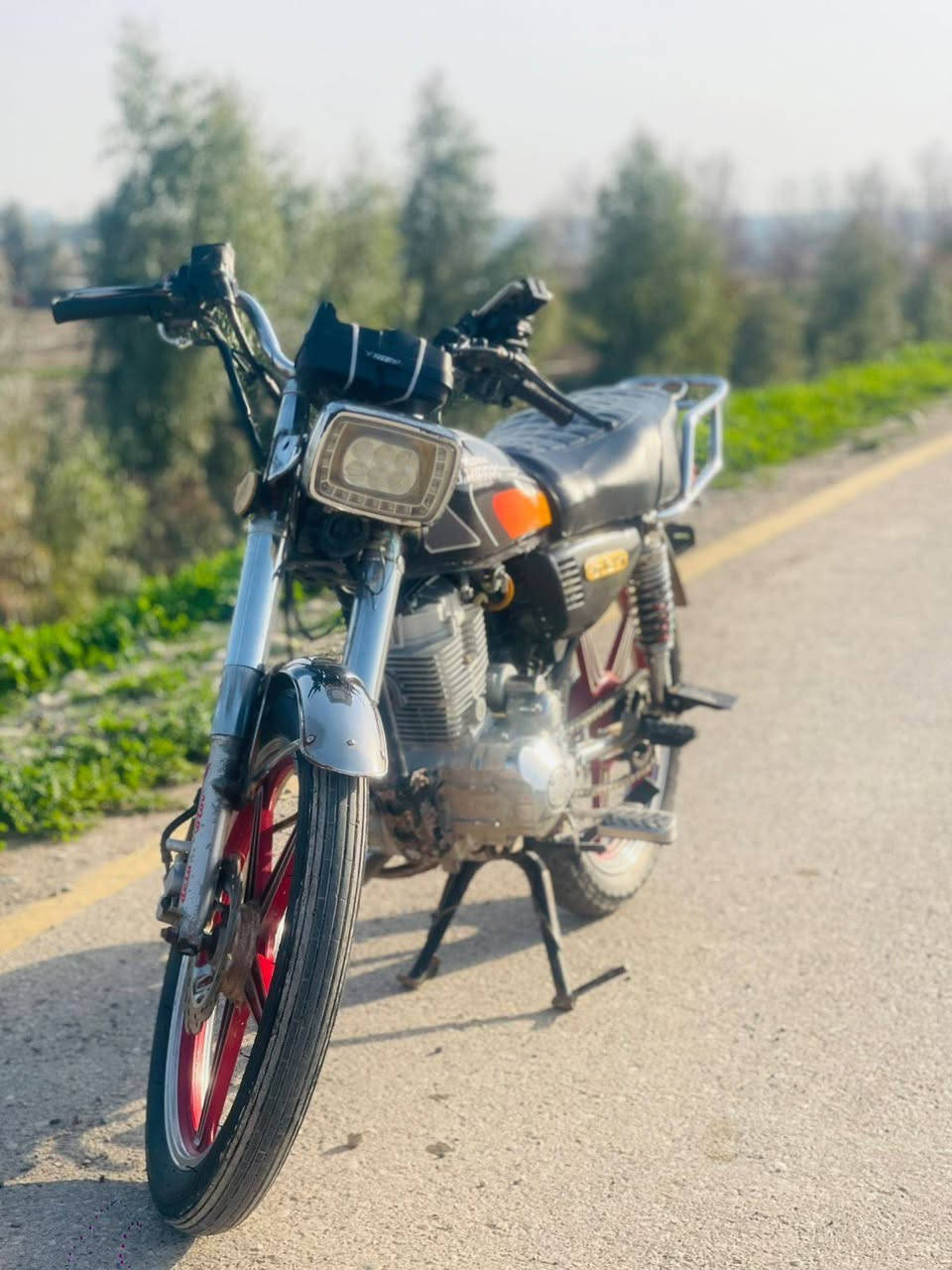 مكاني موصل ادفع سعر بضميرر جهاز الماطور صار معرف شكد اطارد علي غير الدهن ول بانزين ممخلي الله يشهد ف ادفع سعر عجبني ابيع


**إذا كنت صاحب هذا الإعلان وتريد حذفه لأي سبب، رجاءا أرسل رسالة إلى الدعم الفني**