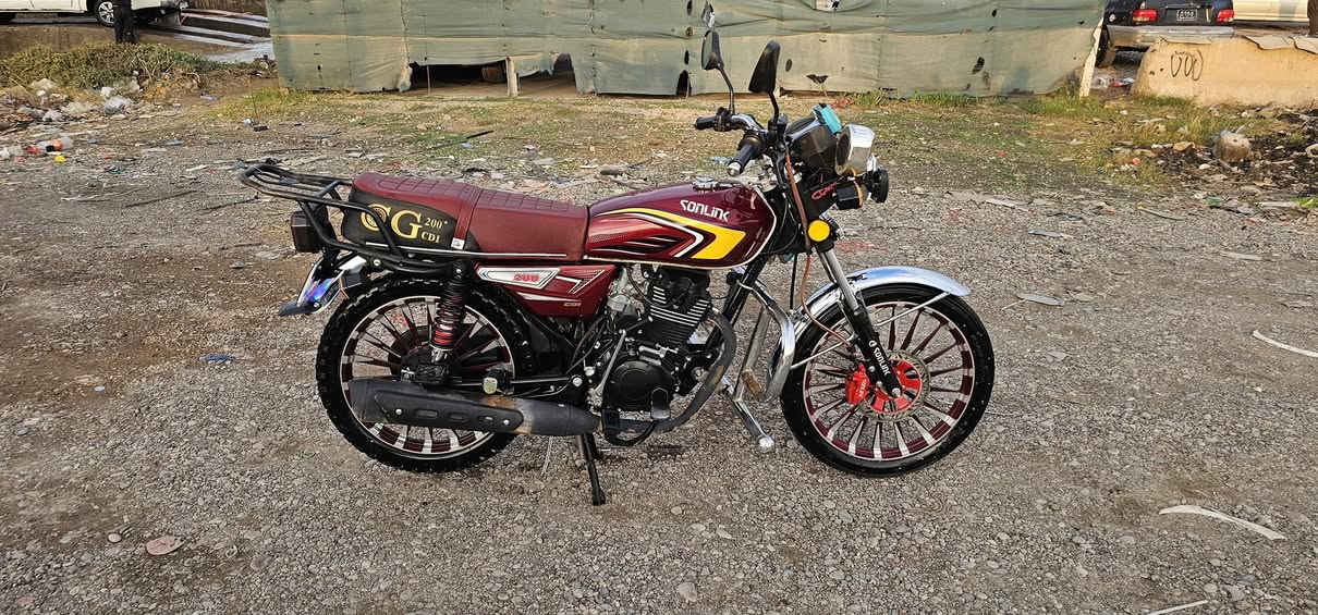 السلام عليكم....
دراجه سيفان 2025 اخو الجديد 🆕
دراجه حلوه ونضيفه ومرتبه 
مال جناي ما متعوبه 
محرك 200 اسود 🚩
رايدها 750 وبيها مجال ✅
‏***********‏
