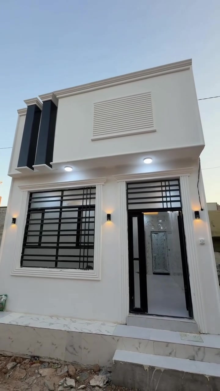 كربلاء المقدسه —كنطره السلام 

دار مساحه (٥٠) متر طابق واحد 

بناء حديث شغل درجه أولى 

جنس العقار طابو سند (٢٥) 

قرار محكمه تحويل مباشر
 
العنوان كربلاء كنطره السلام 

تبعد عن مرقد الامام الحسين ع 

مسافه كيلو ونص فقط 

عن طريق الزوار مسافه (٤٠) متر 

جميع الخدمات متوفره 

ماء / مجاري / كهرباء / خط مولد 

السعر (٥٥) مليون 

مكتب كربلاء للعقار 

***********

***********
