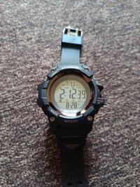 ساعة رياضية • عسكرية • زينون