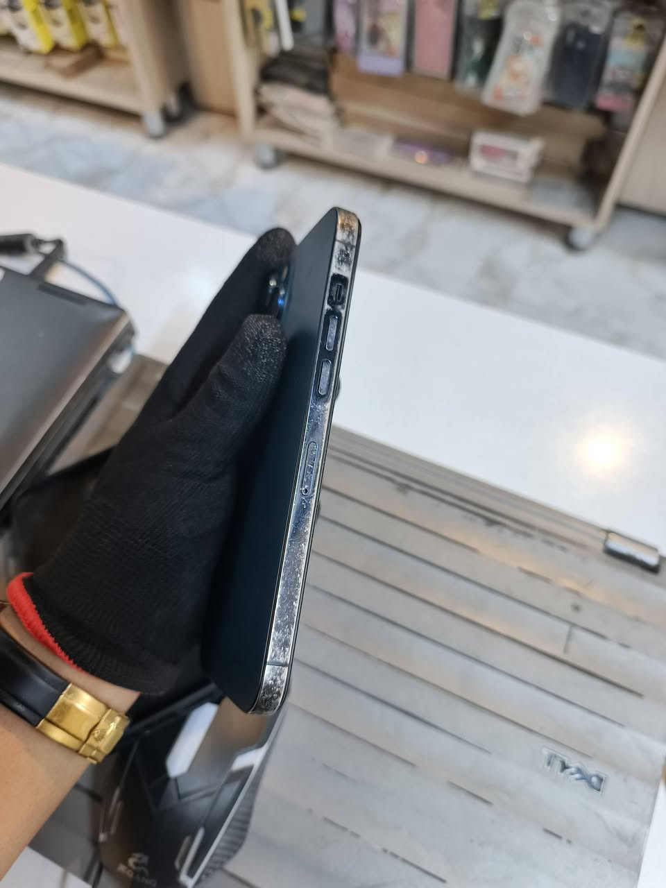 📱 للبيع iPhone 12 Pro Max 256GB
🔥 اللون الأزرق Pacific Blue
✅ سعة 256GB
✅ الكاميرات شغالة فقط هزه  الثبات 
✅ السماعات  والصوت طبيعي
✅ مفتوح على جميع الشبكات
✅ استخدام يومي بدون مشاكل
🔹 الشاشة مبدلة
🔹 البطارية مبدلة
🔹 توجد خدوش على الشاصي من الاستخدام
💰 السعر مناسب 340الف 
التواصل وتساب او النتصال (***********)
📍 المعاينة خير دليل، والجهاز أمامك فحص وتجربة.
