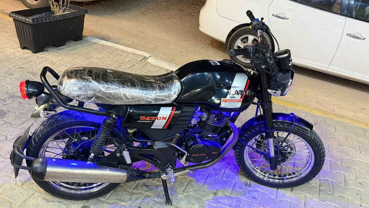 سلام عليكم» دايوان لاتي موديل 20اوراق صولي وصل معرض محرك مفتوح سعر خاص واتساب ***********
