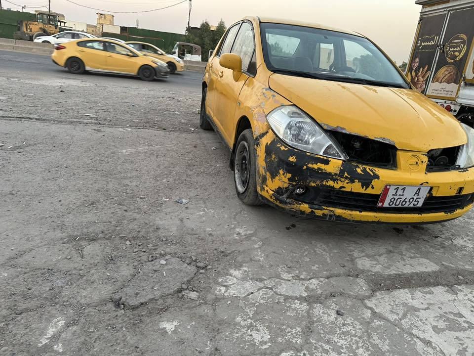 السلام عليكم اخوان مكلف بلنشر للبيع نيسان تيدا خليجي موديل2008رقم بغداد دولي تحويل مباشر سنوية وهزة جديد مصفره غرامات وهيئه كله جديد للبيع على حادثها الحالي السياره شغاله وتمشي السعر 38ورقه للاتصال ***********مكانها بغداد
