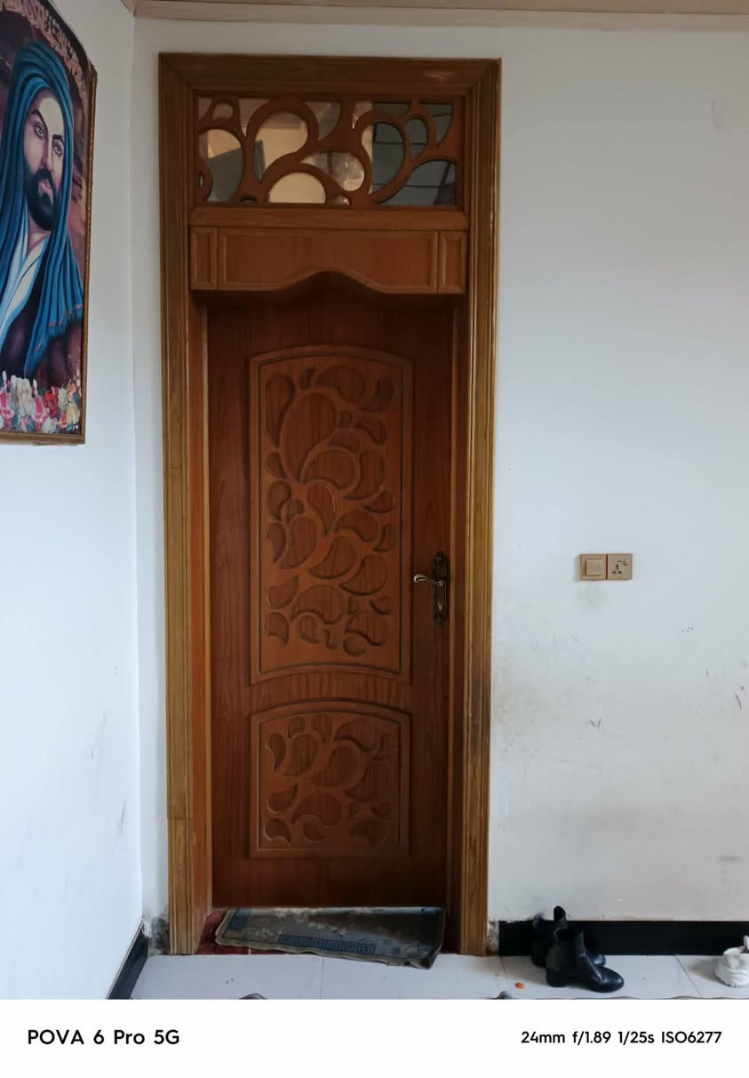 السلام عليكم
عندي بيت 3 طابق  طابو صرف 150 متر 4 غرف نوم بيهن سويت 
حمامات عدد 5 صاله عدد 2 مطبخ
استقبال مفتوحه ع الصاله ديكور مغربي  ارضيه الطابق الاول مرمر الطابقين بورسلين الدرج دور مرمر وكرانيت  في حي العامل قرب ساحة الاحرار مكانه بين المدارس والسوك قريب عليه قرب مركز العتبة وارث ودائرة التقاعد والرعايه بناء درجه فوق الاولى بناء 2022
التفاصيل بس للشراي 
***********
