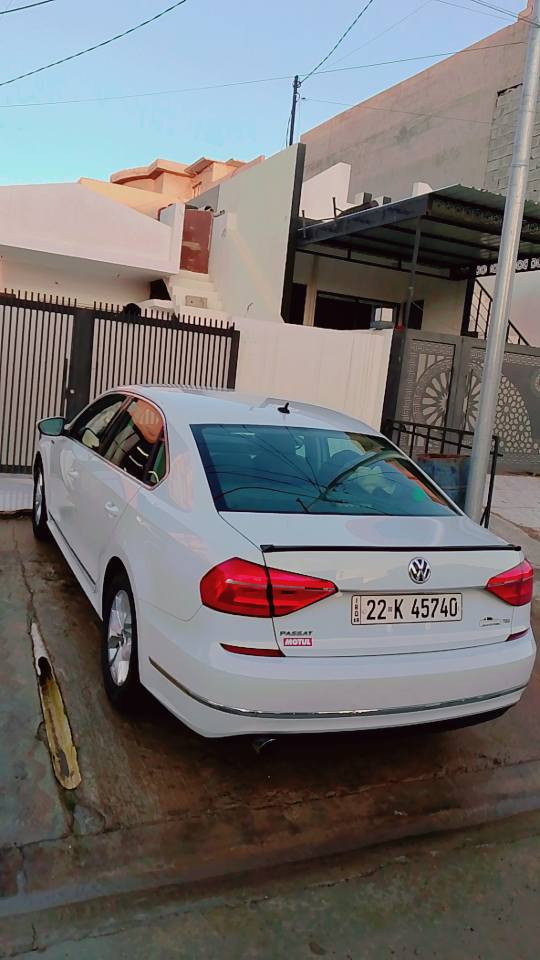 پاسات موديل 2016 
دووپارجه ي سبوغه  چاملغ و بونيتي بي ده واخل  مكينه 18توربوو ره قه مووسنويي تازه يه  به ناويي خومه وه يه 
ژماره موبايل*********** كركوك, العراق
