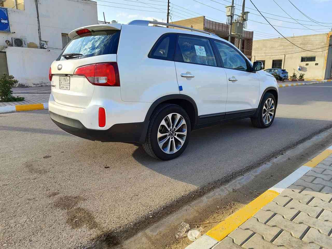 كيا …. سورنتو
موديل …. 2015
رقم واسط 
خليجي
_مكينه 2400 
مكفوله من صبغ وتبديل وبارد 
جديدة جدا 
السعر 165
مكان السيارة واسط النعمانيه
للاستفسار اكثر الاتصال
***********
