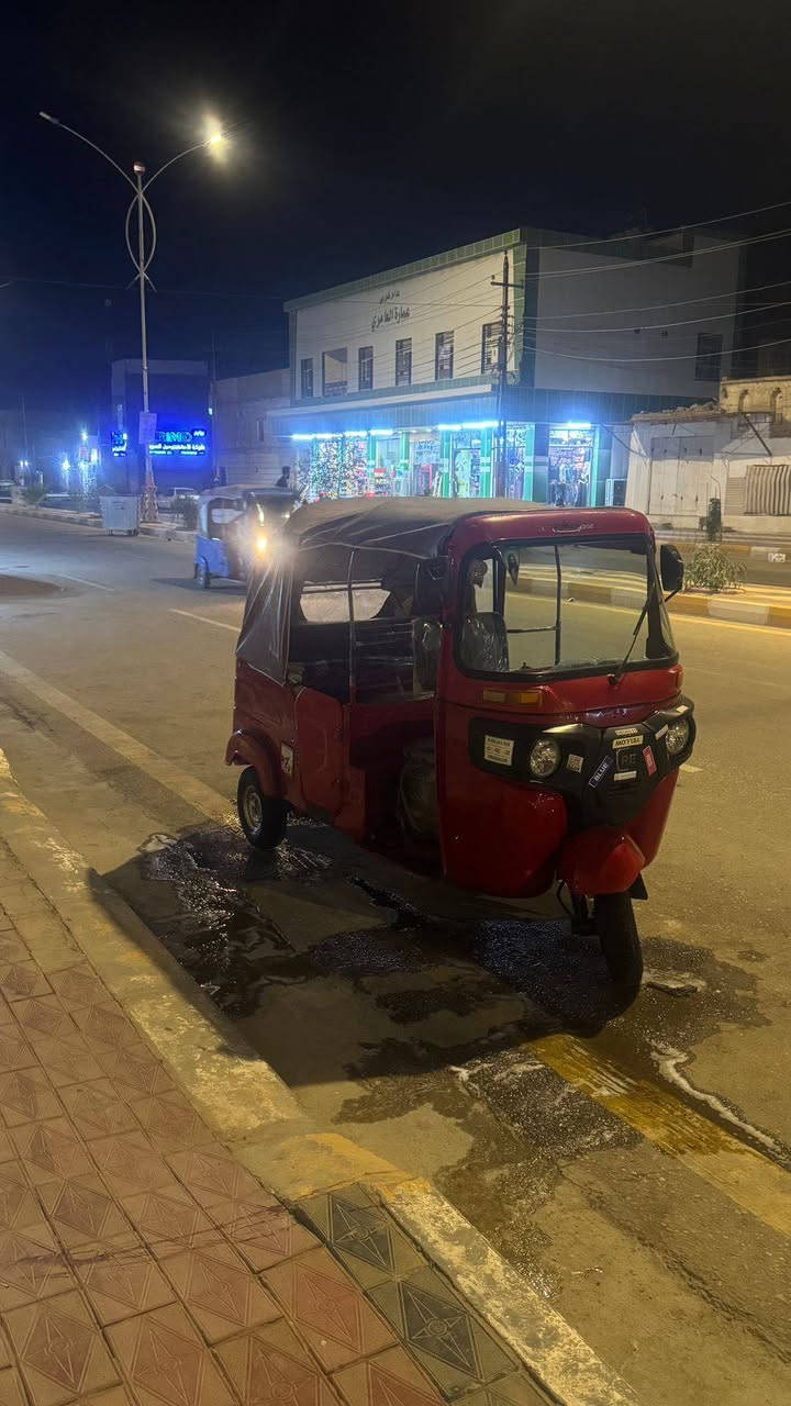 السلام عليكم تكتك لل بيع مديل اثنين وعشرين  مكينه مفتوح بيه بارد بل وره فقط شراي يخابر
مكلف بنشر *********** رقم بصره
