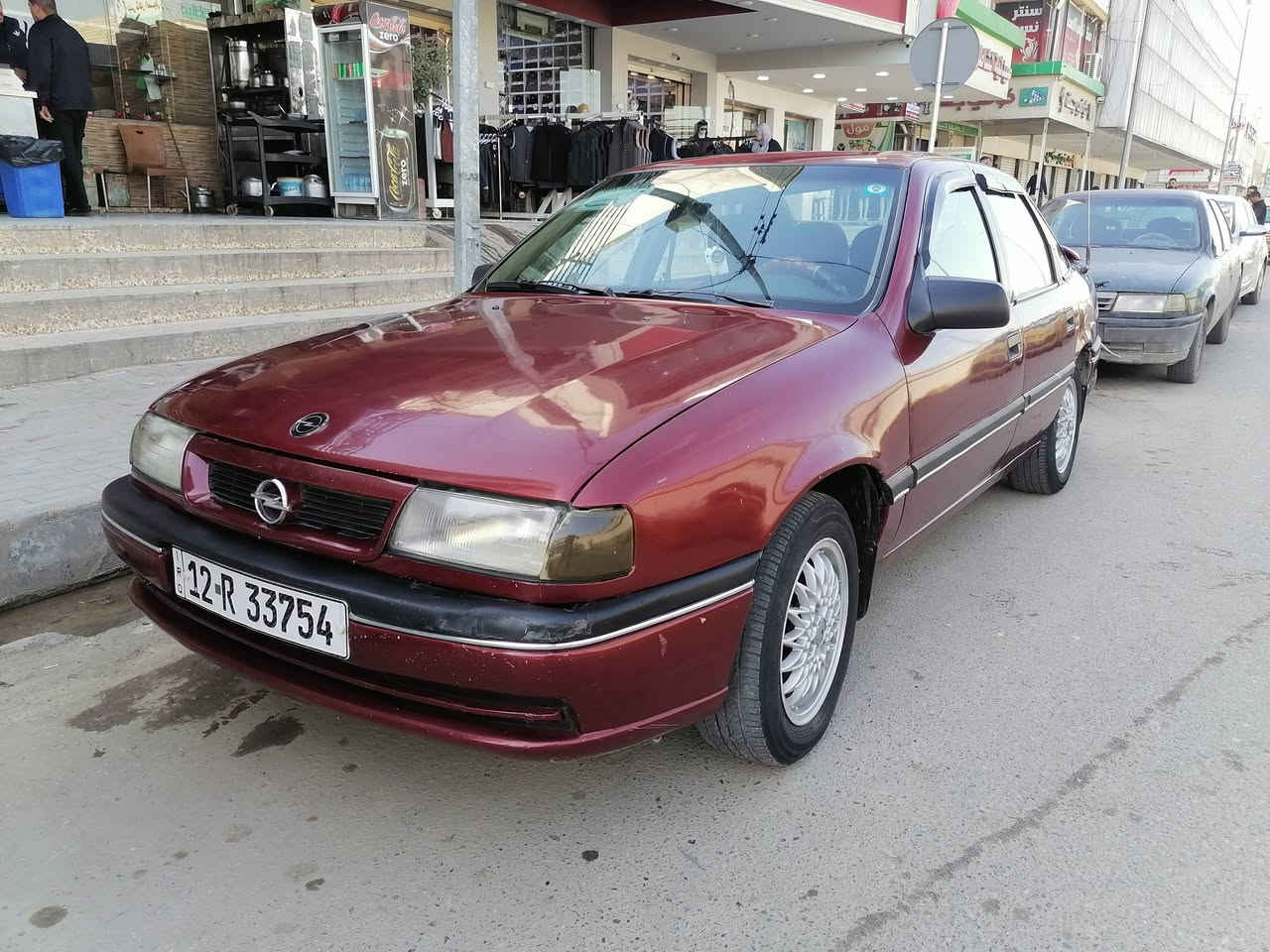 اوبل فكترا حجم 16 موديل 92 كابون بنزين بيها  هزة جديدة سنوية بأسمي لي 29 مصبوغة جمالية بدون حادث او ضرر صدر امامي خلفي جديد ويل اصلي مال شركة فتحة سلايت تايرات جدد مال بيت ماتصرف عليها ربع سعرها 44 وبيها مجال مكاني موصل
***********
