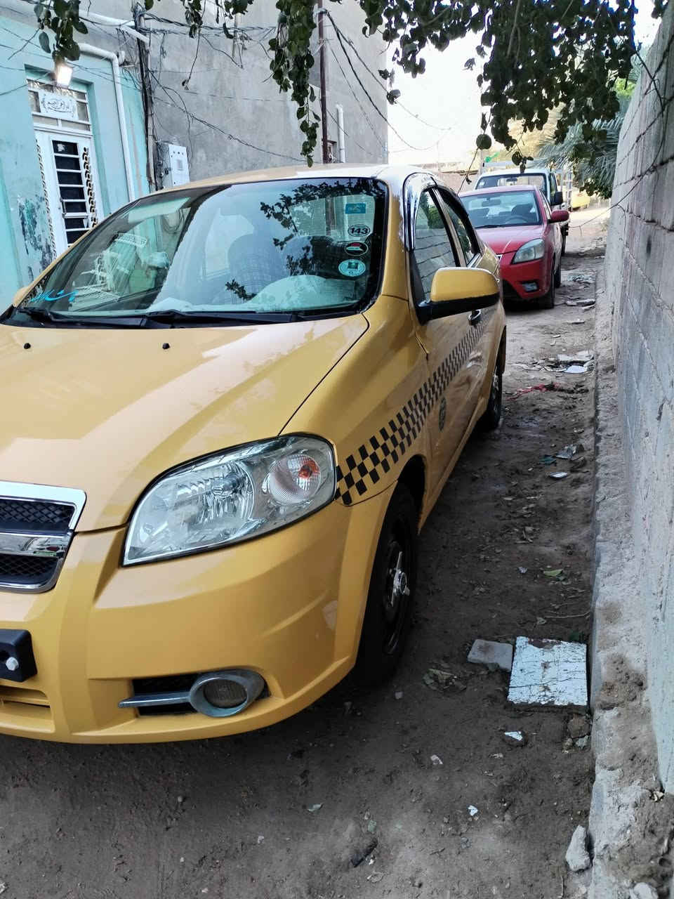 السلام عليكم افيو 2011 للبيع جير عادي او مراوس حسب القناعه رقم نجف انجليزي مصفره هيئه وغراماتك تحويل ثاني يوم ماكينه مقفوله لا بخار ولا تنقيص جير مقفول  ما بيها ضربه مصبوغه جماليه حداديه جديده تخم تائر جديد كهربائيه شغاله السياره شوفت عينك احلى من الصور تبريد شغال❄️ تدفئه شغاله:-♨️ والسياره ترايك وين ما عجبك مكاني نجف شارع المطار والسعر خاص وهذا رقمي***********
