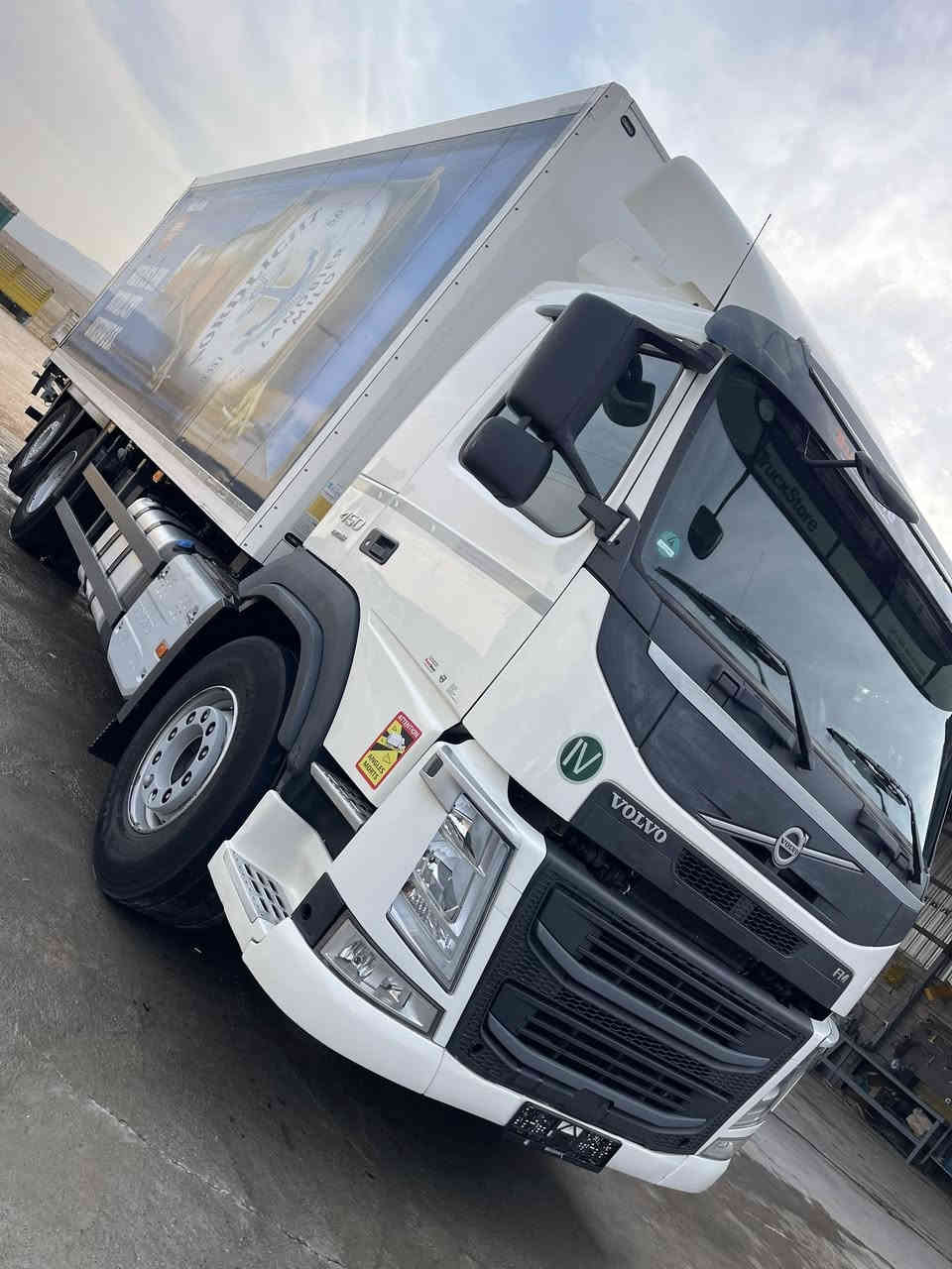 Volvo.   450.   2017. جديد سيارة عنوان السليمانية ***********
