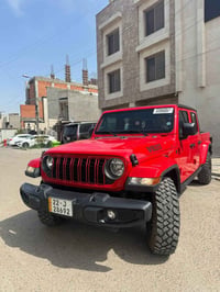 للبيع او مراوس حسب القناعة جيب كلاديوتر سبورت موديل 2023 السيارة حادثه...
