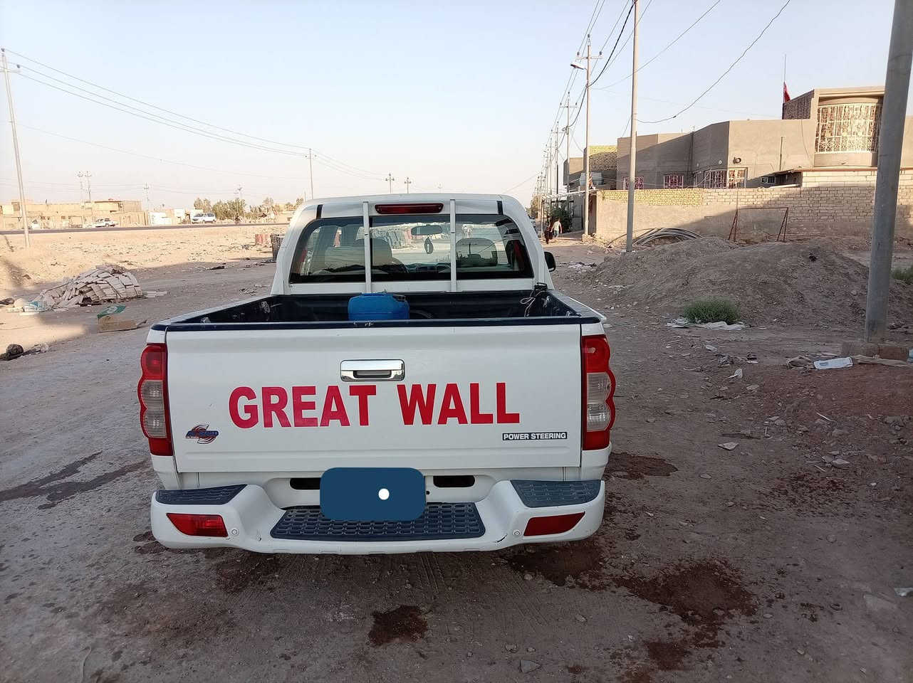 للبيع 2018 مستعجل كلش وسعر بلاش
سيارة حلوة وجديده كلش جديده مالت جنايه
ماشيه 144 رقم دولي قادسية سنويه لنهاية ال30 مصفرة جاهزه على اخر حباية ***********
