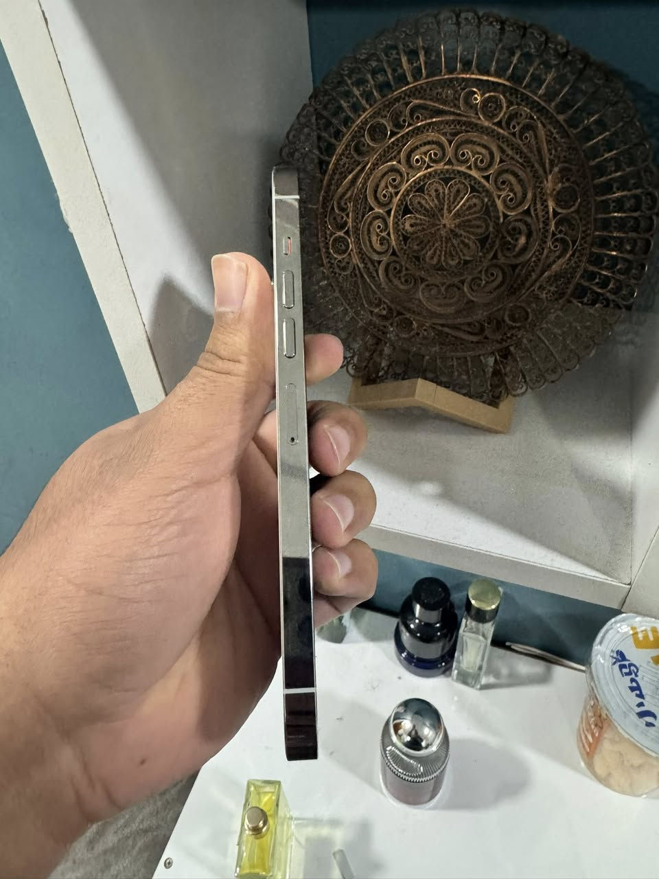 ١٣ برو ماكس ابيض ٥١٢
السلام عليكم
ايفون ١٣ برو ماكس ٥١٢ 
بطاريه ٨٨ ممرفوعه بلاديه 
الجهاز على ايدي نظافه ١٠٠٪؜ 
مابي اي ملاحظه 
مكاني الغزالية 
السعر ٧٥٠ الف وبي مجال بسيط 
واتساب ***********
