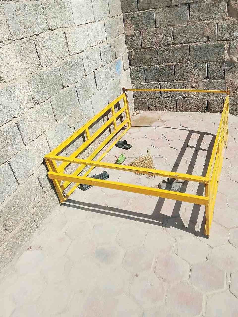 محجر ستوته كامل مع الباب سعر 75 الف حديد تسكام ارتفاع   اتصال  ***********
