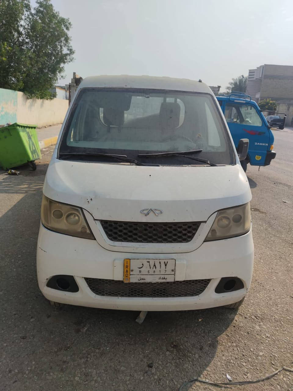 السلام عليكم عندي شيري واحد طن للبيع رقم الماني عندي مسمسكات راعيه بس ما اندله عنوان بغداد الشعب
***********
