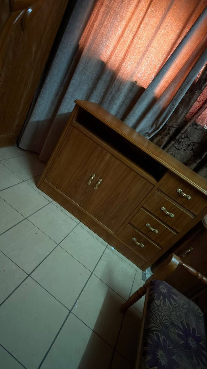 غرفة نوم صاج تسكام 5باب ملحق
الضهر جرجوبه براغي 
جدا جدا نضيفه مال بيت
العنوان حله ناحيه ابو غرق
شارع الامام 
***********
 يوجد خدمه توصيل
 وشد بكروه
