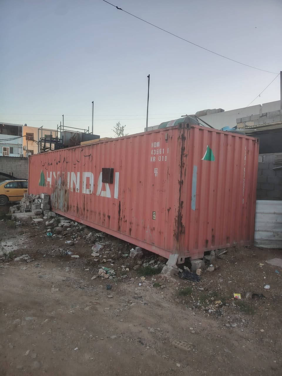 السلام عليكم اغراض موكب حاويه للبيع مكان بغداد استفسار اتصال على الرقم***********
