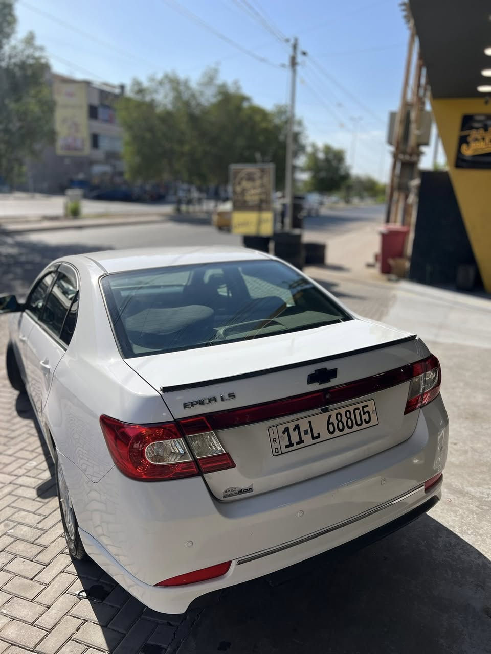 شوفر ليت ابيكا 2009رقم بغداد جديد
صدر 100/100كير مكينه خير من الله سياره ناصبه 
تجي شغل وتطلع اعادت نشر بسبب الوعود الكذابه 
سياره بيه 3 قطع ابيعلك حزام سياره وارد خليجي سياره نضيفه ومتعوب عليه  غرفته اخت الجديده سعر 66وبيه مجال للشراي مكاني بغداد رقم***********
