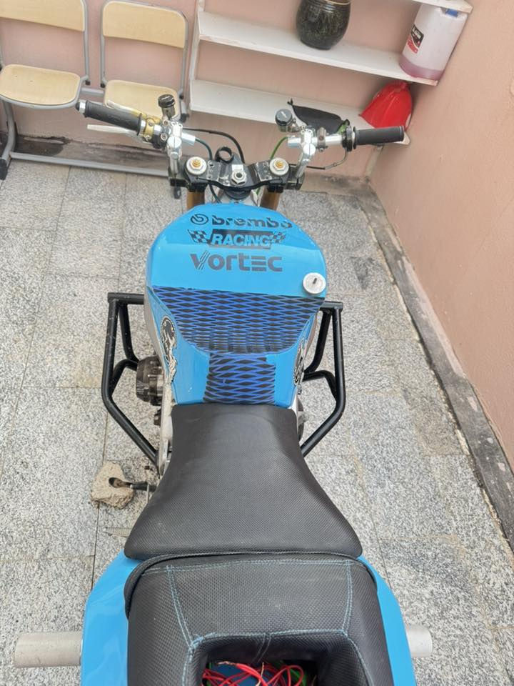 سلام عليكم كاوسكي 2004 مال لعب دراجه نقصها تعديل بل كهربائيات وشوي ملاحضات السعر 20 المكان بصره القبله


**إذا كنت صاحب هذا الإعلان وتريد حذفه لأي سبب، رجاءا أرسل رسالة إلى الدعم الفني**