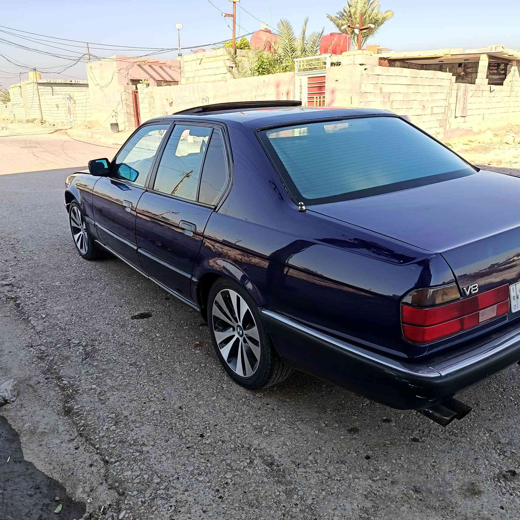 سلام عليكم
حجم 740 أصل محرك 8 كير تمساح
موديل 92
رقم بغداد انكليزي هزه جديده
*********** واتساب موجود
