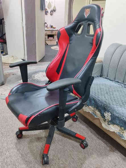 السلام عليكم 

🪑 كرسي نظيف جاهز للبيع
✨ الحالة: مستعمل نظيف
 السعر: 75 ألف
📍 العنوان: البصرة – الجبيلة – شارع السايلو – قرب كرفان المختار
📞 رقم التواصل: ***********

للاستفسار  الاتصال أو المراسلة. البصرة
