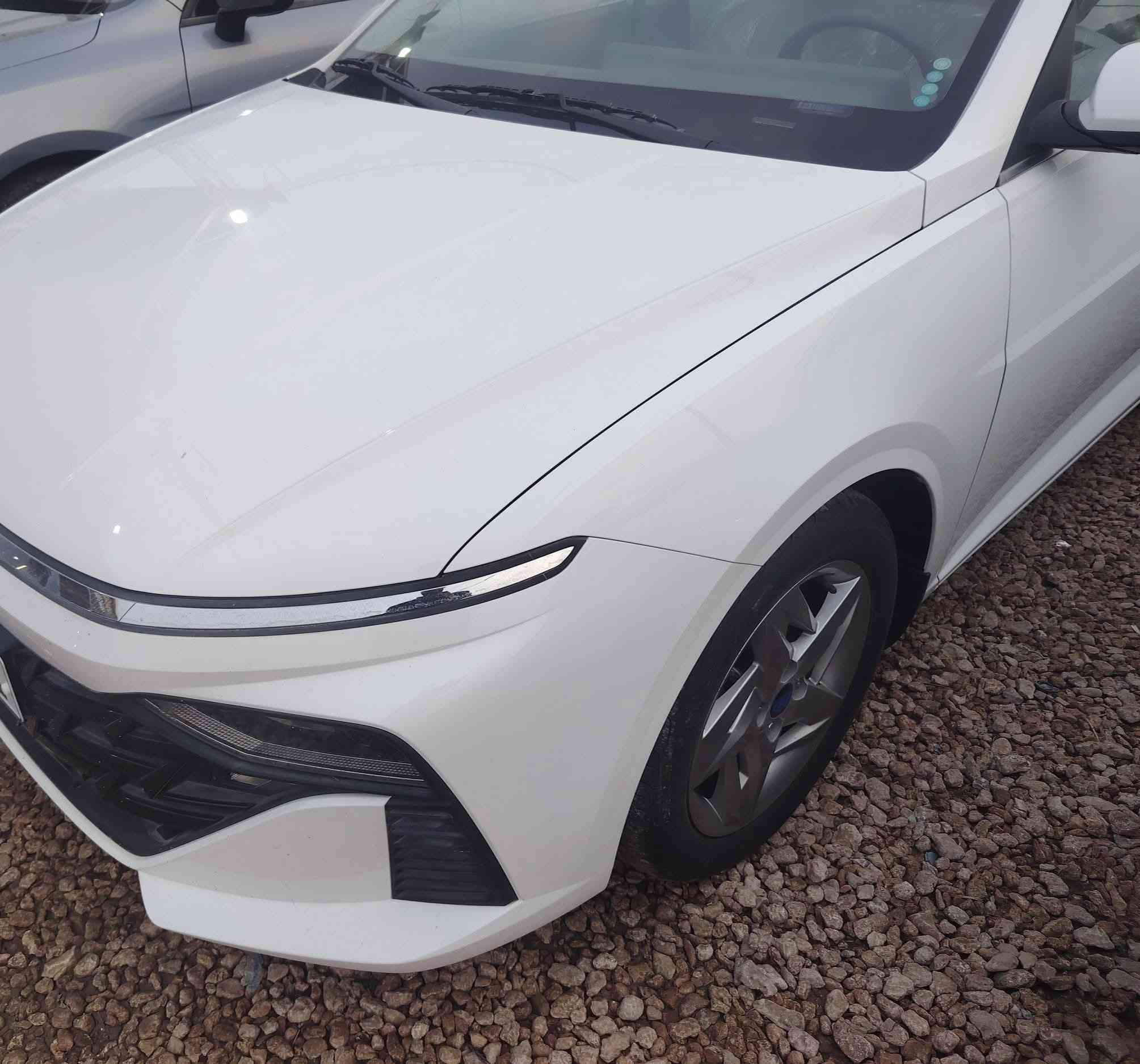 اكسنت موديل ٢٥ زيرو ماماشيه
السعر ١٤٠ وبيه مجال
المكان سماوه

اتصال ***********
