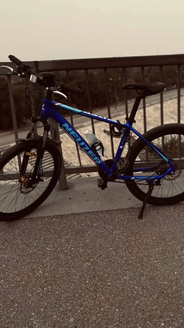 ‼️عرض بايسكل شحن اصلي ماركه MINAL الون زيتوني مع بايسكل ماركه NEUZER لون ازرق هديه لفتره محدوده ‼️
MINAL
موديل MS602
بطارية ليثيوم 48 فولت 10 امبير ماركة (LG)
يقطع مسافة من 30 الى 50 كيلومتر
ماطور حجم 1000 واط
سرعة تصل الى km/h 40-45
مصنوع كلياً من الألومنيوم
بريك دسك هايدروليك امامي وخلفي
شاشة لعرض المعلومات و السرعة
نتحمل وزن ثقيل kg 150
حجم 27.5" شاصي كبير
كير شمانو ياباني
اضاءة امامية
تاير من ماركة CST
يعمل ب ثلاثه انظمه
- ماطور شحن
- بايسكل هايبرد مساعد (ماطور + بايدر)
- بايسكل بدون شحن
مستخدم قليل كلش نظيف
للتواصل على الرقم: ***********
