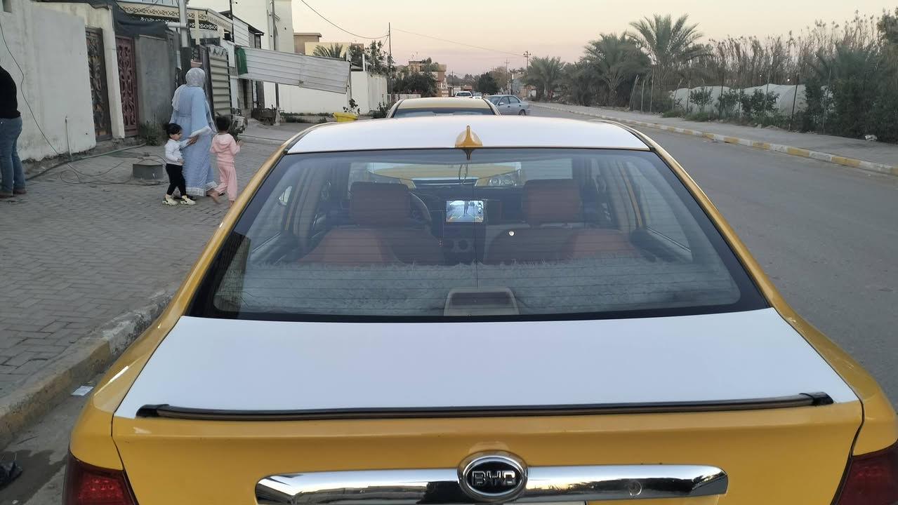 بي وا دي اف3    2011 بسمي
مكينه لانسر ياباني جديده 

صدر امامي خلي  كورله 

تبريد ثلج تخم تاير جديد  خط ابيض شاشه وكامره سياره ما جناي خير من الله 

كبل لشارع السعر43$ مجال حك الجيه. مكانها الامين 
 

***********
