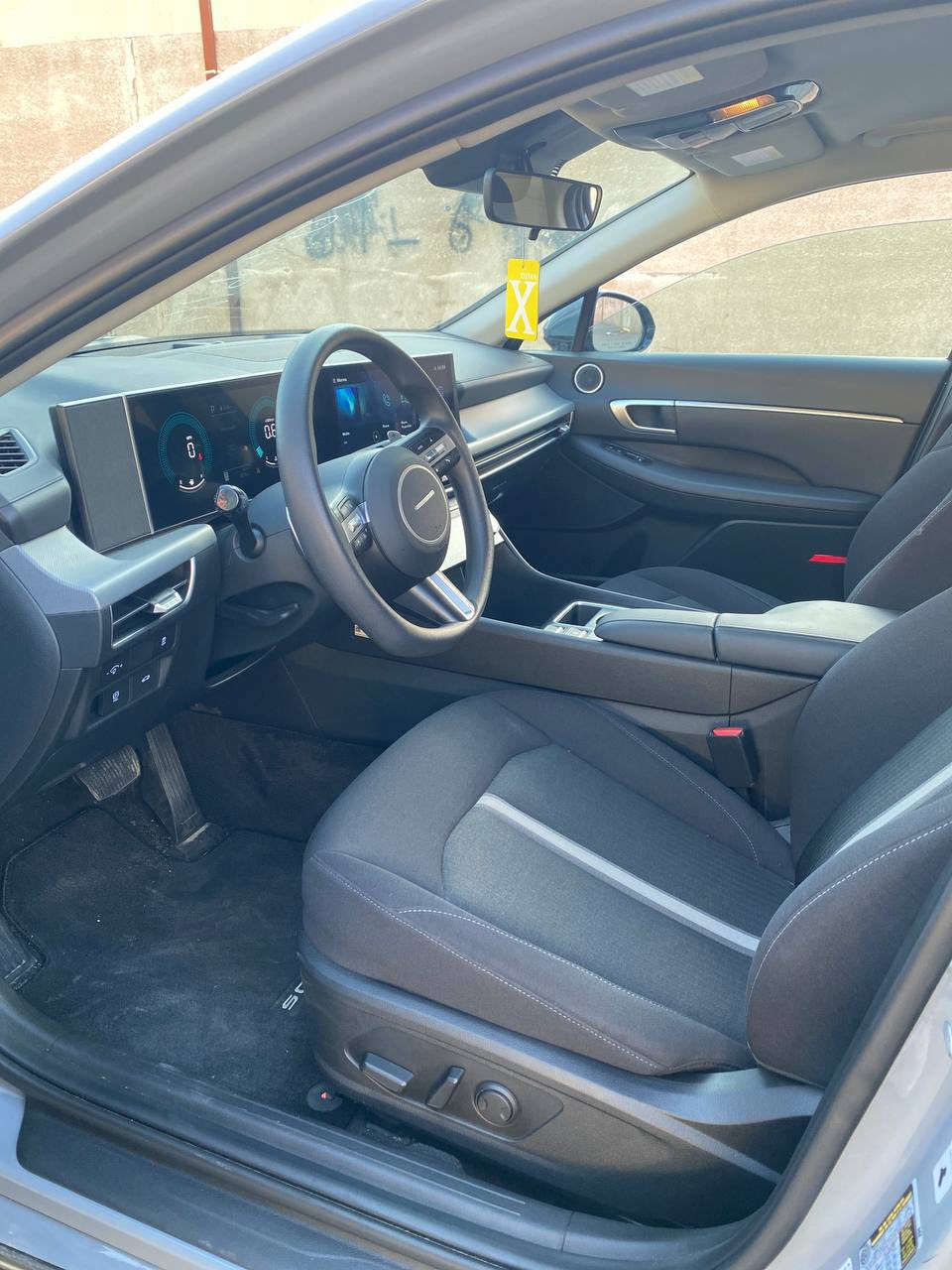 السلام عليكم 
سوناتا موديل ٢٠٢٤
ماشيه ٨ الف مايل
 فئة SEL
نص فول سياره حادثه جاملغ بدون دواخل ضربتها صاير على بره بدون لا لغد ولا شاصي مبدل فقط الجاملغ الأمامي قطعه اصليه مصبوغ صبغ اصلي سياره تباوع عليها كلين مشتغليها شغل اصلي غير هذه الحجي وينه ميعجبك سونار وديها ابيعلك علىً سونار كير مكينه كله كفاله سياره بيها فقط رقم فحص السياره ١٨٨ وبيها مجال للشراي 
للاتصال *********** موجود واتساب هم  

‭+٩٦٤ ٧٧١ ٢٧١ ٦١٩٥‬ هذه رقمي ثاني
