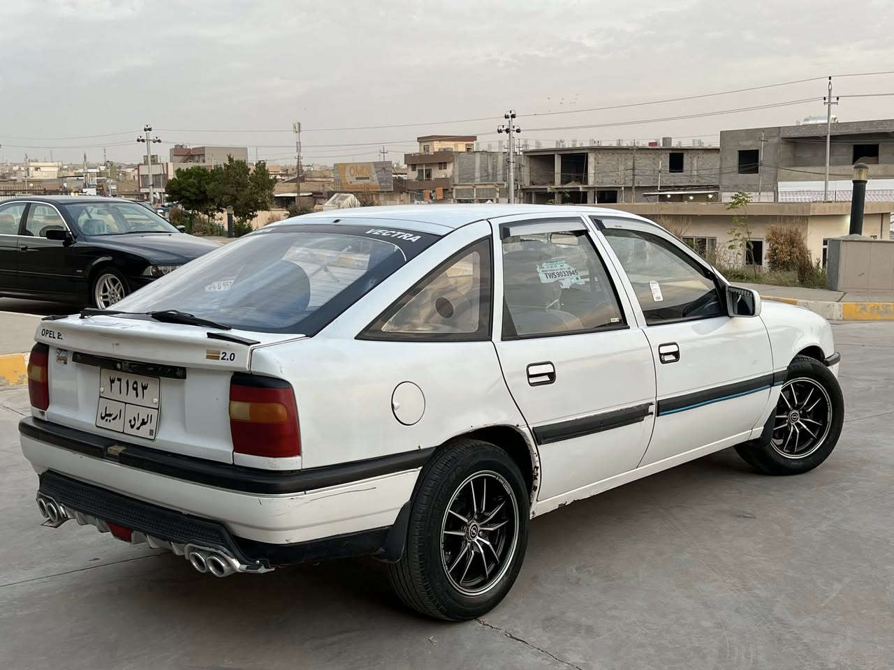 بسم الله الرحمن الرحيم 
اوبل فيکترا مودیل 1990
کیر عادي
محرك 20✈️
کیر و محرك بشرط لا صرف ولا بخار
سلایت .
‏ Abs.    
قفل مرکزي
ویل ریاضي بس ویل مالتة ٤ ورقات
صبوغ بیلادي 
فقط ٥ بصمات معجون
 السنهوية صارلها أربعة أشهر منتهية
سیارە کلش کلش نضیف
سعر ٣٨$ بي مجال
رقم *********** او خابرني عخاضس
