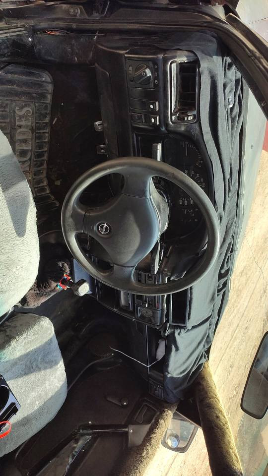 ئؤپل ڤيكترا مه كينه بيست  بةنزين زؤر كةم اخوات زؤربةهةلمةتة   ئارم پلاستيكي سليمانية كامل كارةباي مةزبوتة پيشي سپؤرتة لايت بلا جكتؤري زينؤنة  تةقةورةقةي نية .سعر 16.  .سليماني هةواري شار.     *********** ته نها فرؤشتن السليمانية, العراق
