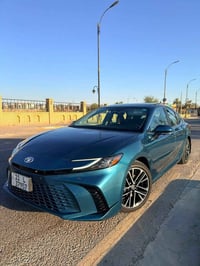 تيوتا كامري xle اعلى فئه 💙  للبيع فقط بدون مراوس!!  موديل :2025   الون...