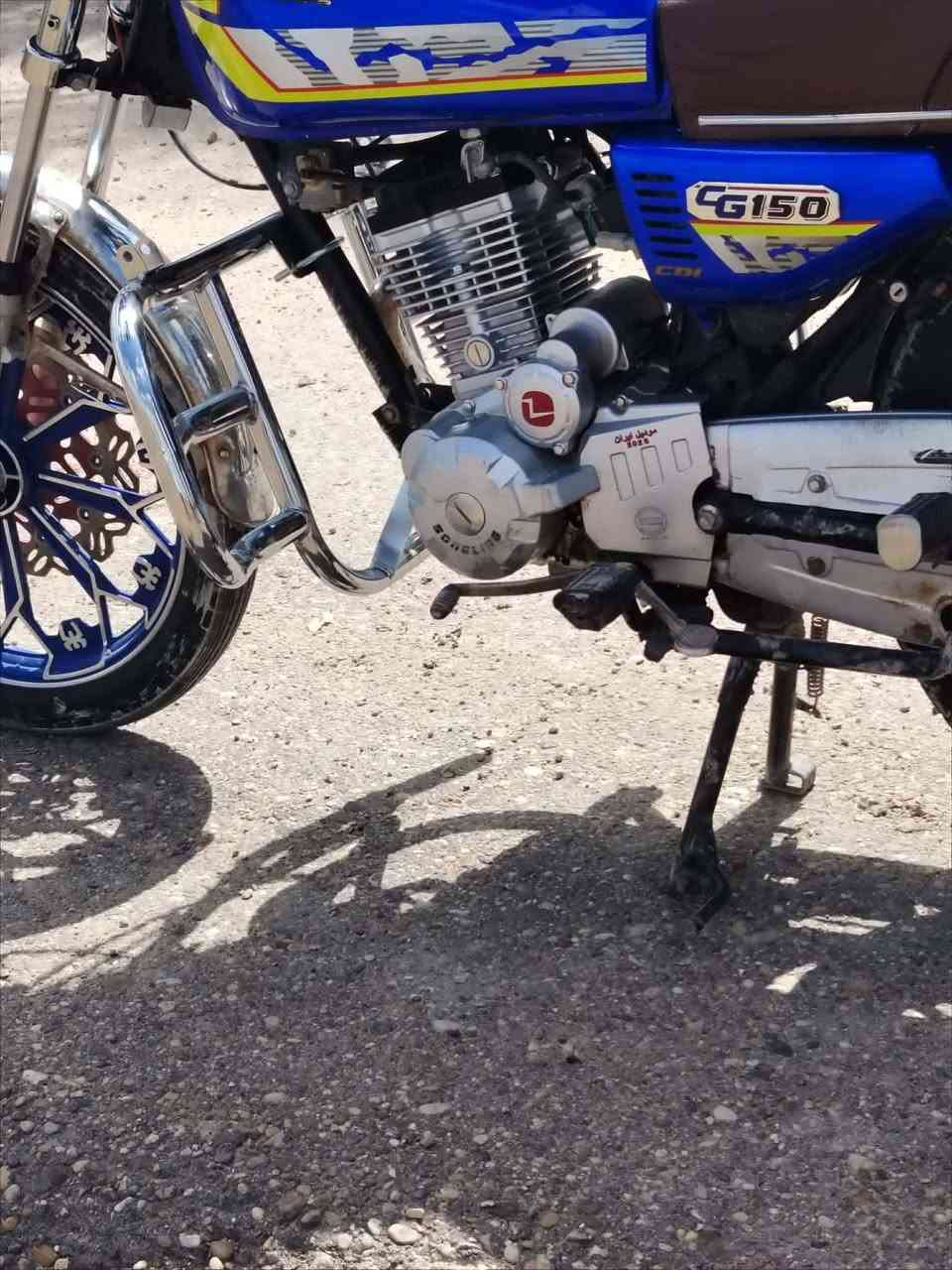 ايراني موديل 2025 
ضاغطة وزنجيل
مكينة 200 بلادي
بيها اوراق اصولي منفيس
دشبول مايشتغل فقط 
سعر 900
مكان كرمة
***********
