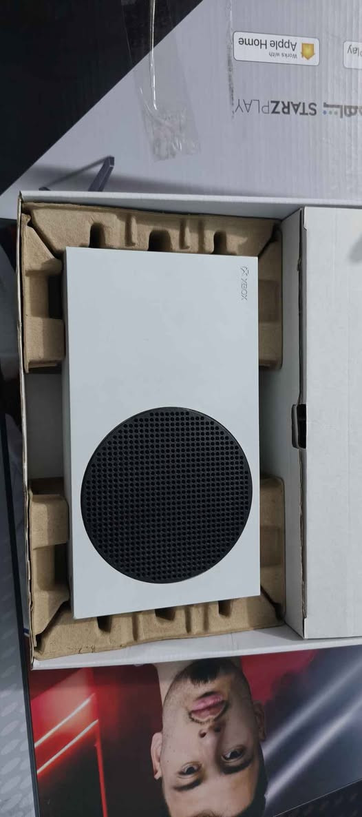 سلام عليكم
​🎮 للبيع: Xbox Series S (إصدار 2022) لوك ستيكر 
1-اسخدام بسيط كلش نضيف شخط مابي  كارتون مطابق 
2-جوستك واحد(1) واير فقط ليس بلوتوث 
3-ملحقات اضافية ماوس وكيبورد وماوس باد وسماعات كلهن جدد
4-السعر كامل 375💵الف سعر ثابت 
5-مكاني كركوك توصيل موجود كركوك, العراق


**إذا كنت صاحب هذا الإعلان وتريد حذفه لأي سبب، رجاءا أرسل رسالة إلى الدعم الفني**